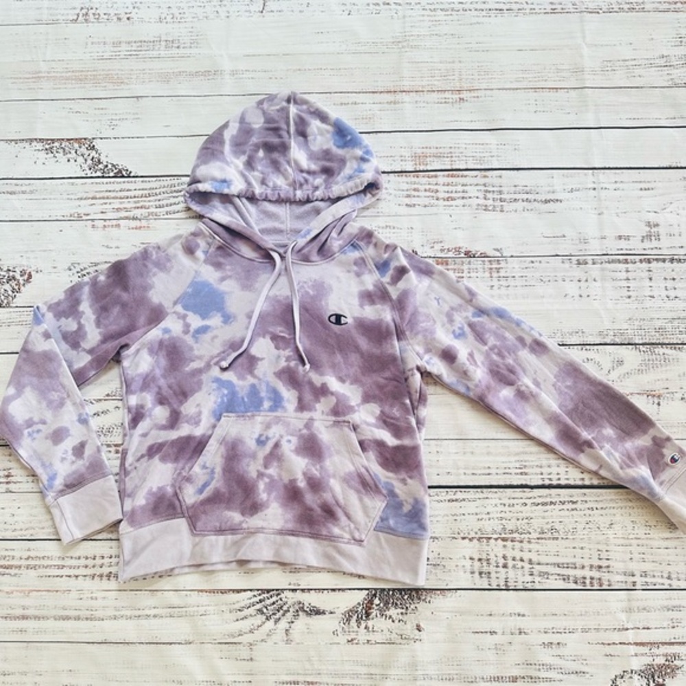 Champion lavender tie dye hoodie! Size 14